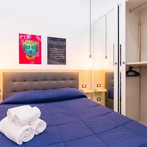 Baubo Sulla Via Dei Presepi By Napoliapartments Appartement